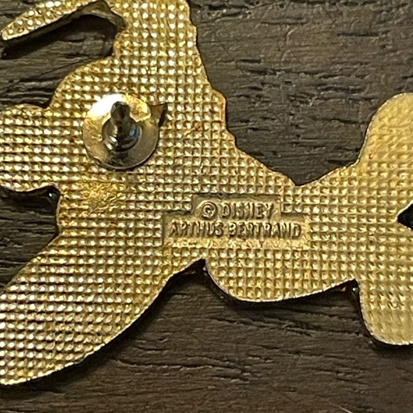 MICKEY MOUSE PIN DISNEY PAINTER ARTIST BRUSH PALATE PAINT RED SHIRT BLUE PANTS - Picture 4 of 4